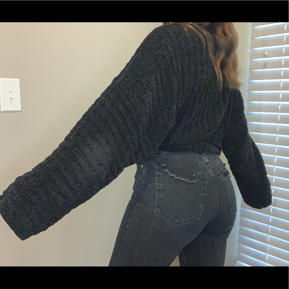 Sweater - Picture 4 of 5